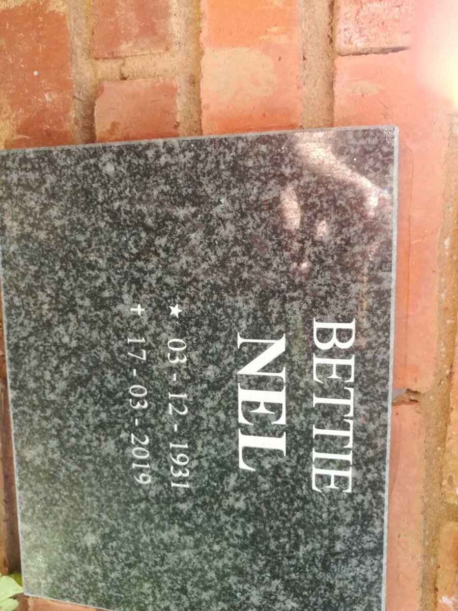 NEL Bettie 1931-2019