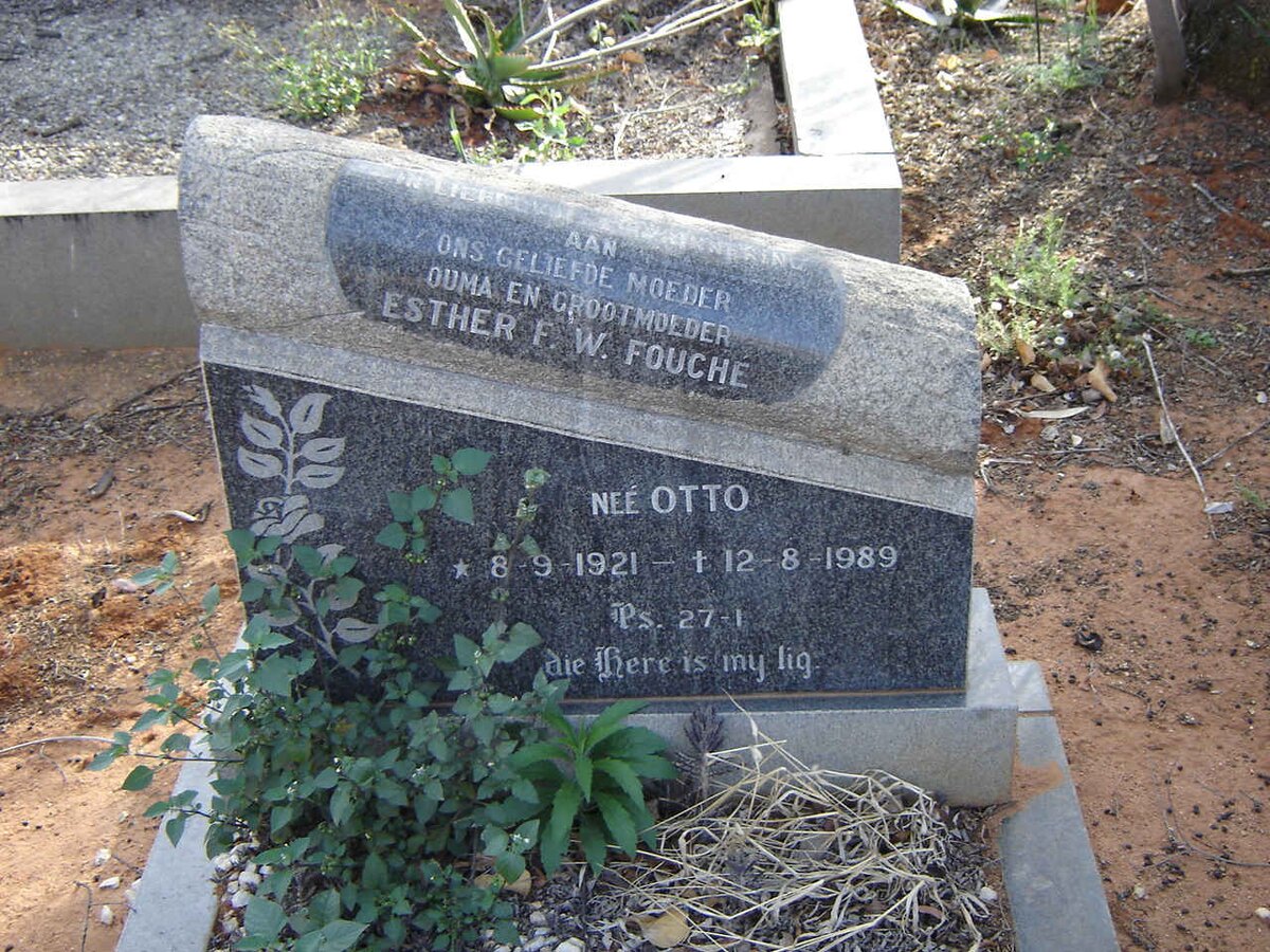 FOUCHE Esther F.W. nee OTTO 1921-1989