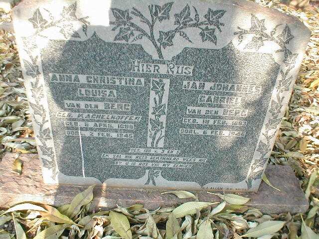 BERG Jan Johannes Gabriel, van den 1883-1946 &amp; Anna Christina Louisa KACHELHOFFER 1888-1946