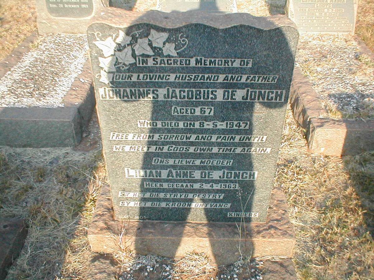 JONGH Johannes Jacobus, de -1947 &amp; Lilian Anne -1963
