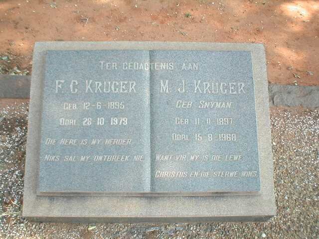 KRUGER F.C. 1895-1979 &amp; M.J. SNYMAN 1897-1968