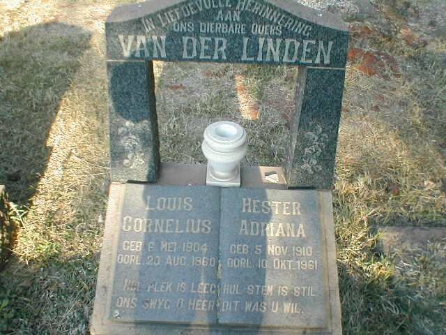 LINDEN Louis Cornelius, van der 1904-1960 &amp; Hester Adriana 1910-1961