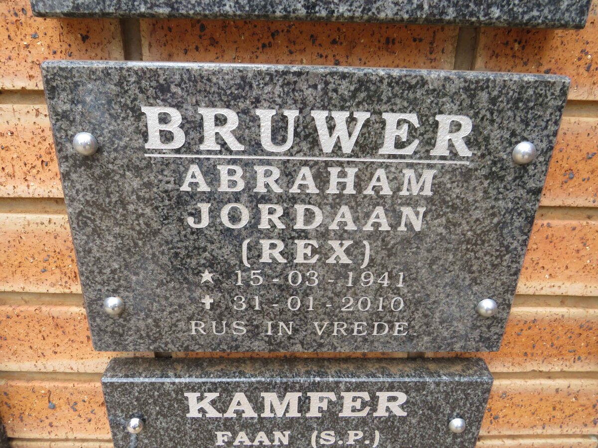 BRUWER Abraham Jordaan 1941-2010