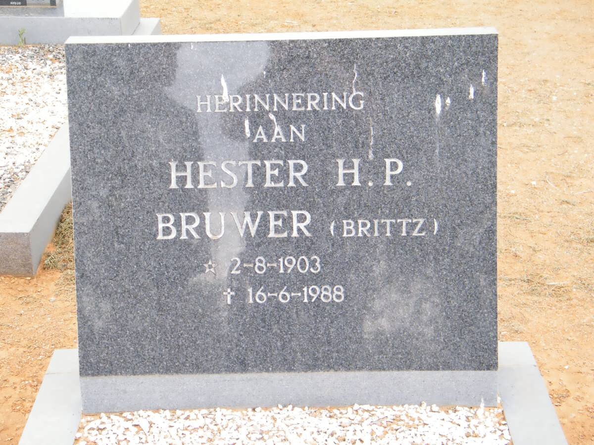 BRUWER Hester H.P. nee BRITTZ 1903-1988