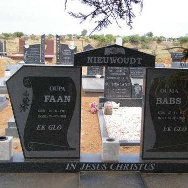 NIEUWOUDT Faan 1917-2001 &amp; Babs 1917-2000