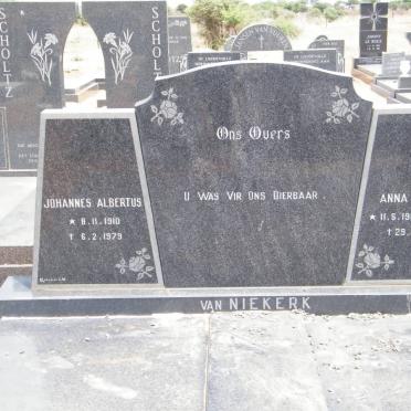 NIEKERK Johannes Albertus, van 1910-1979 &amp; Anna Maria SWART 1916-1982