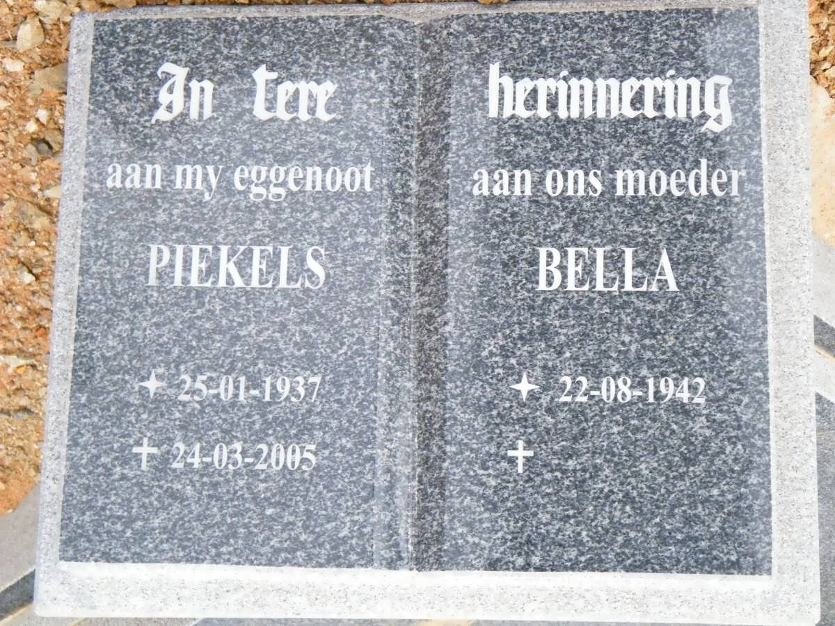 ? Piekels 1937-2005 &amp; Bella 1942-