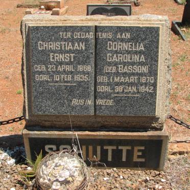 SCHUTTE Christiaan Ernst 1868-1935 &amp; Cornelia Carolina BASSON 1870-1942