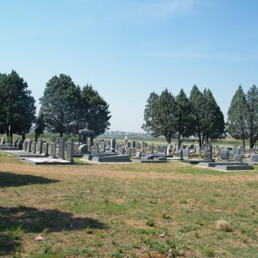 North West, SCHWEIZER-RENEKE district, Amalia, Main cemetery