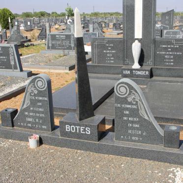 BOTES Daniel R.J. 1916-1980 &amp;  Hester J. 1928-