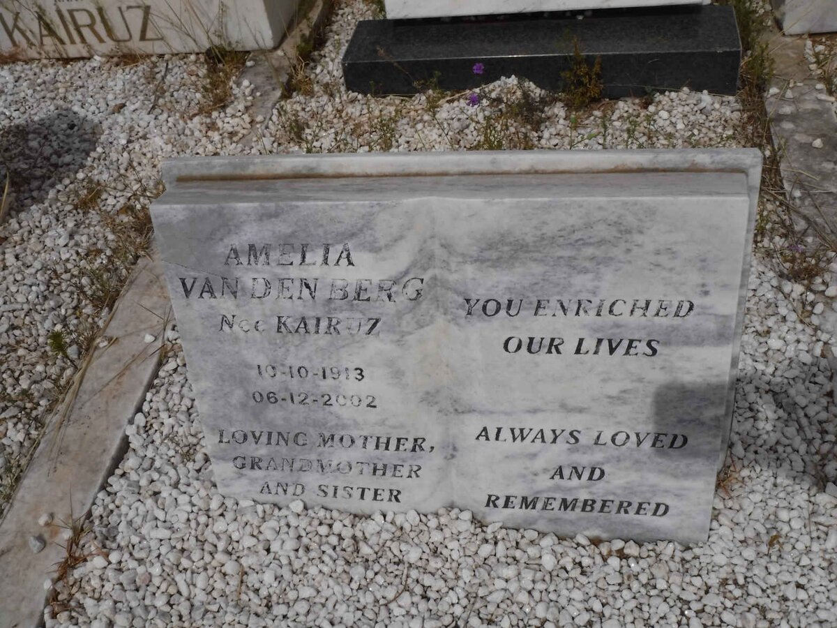 BERG Amelia, van den nee KAIRUZ 1913-2002