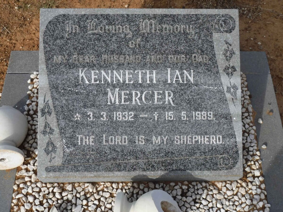 MERCER Kenneth Ian 1932-1989