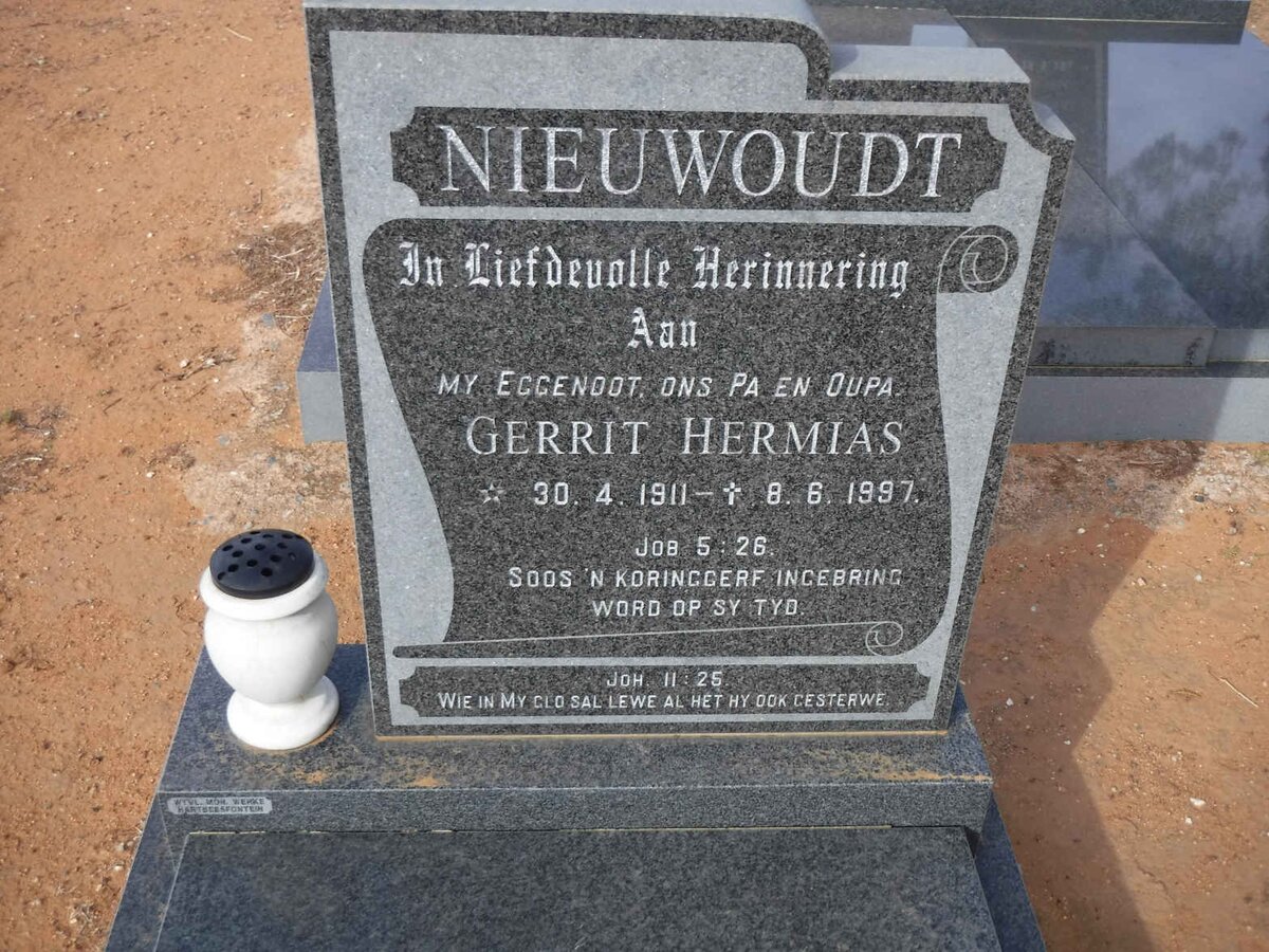 NIEUWOUDT Gerrit Hermias 1911-1997