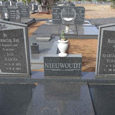 NIEUWOUDT Jan Harms 1925-1997 &amp; Maria Aletta Susanna 1924-2011
