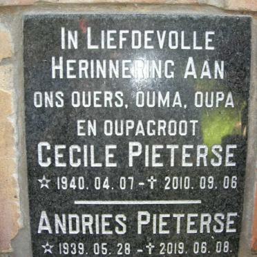 PIETERSE Andries 1939-2019 &amp; Cecile 1940-2010