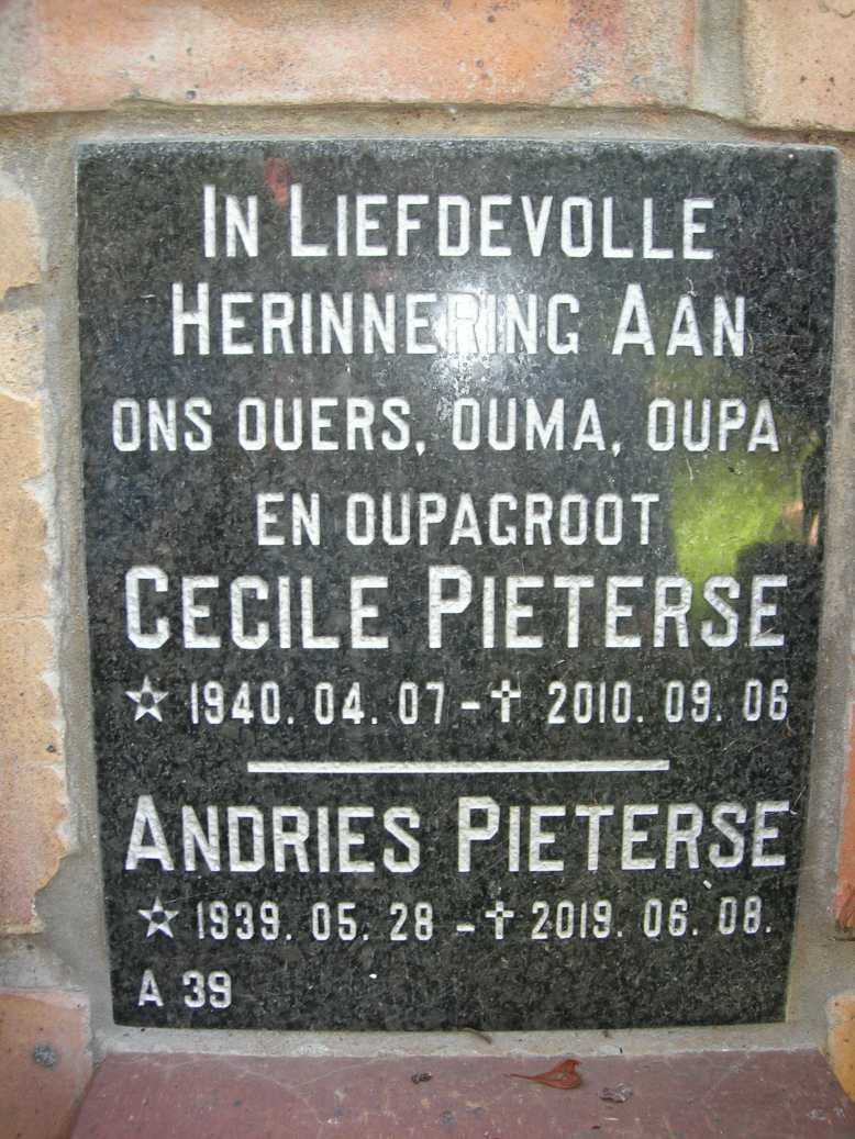 PIETERSE Andries 1939-2019 &amp; Cecile 1940-2010