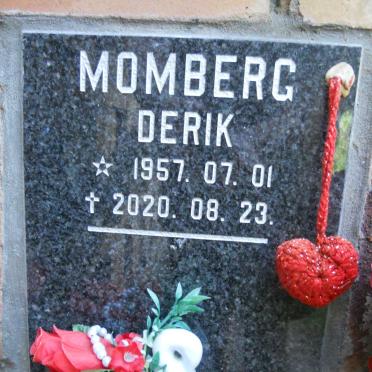 MOMBERG Derik 1957-2020
