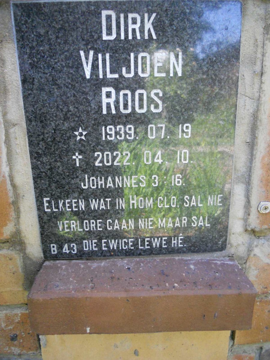 ROOS Dirk Viljoen 1939-2022