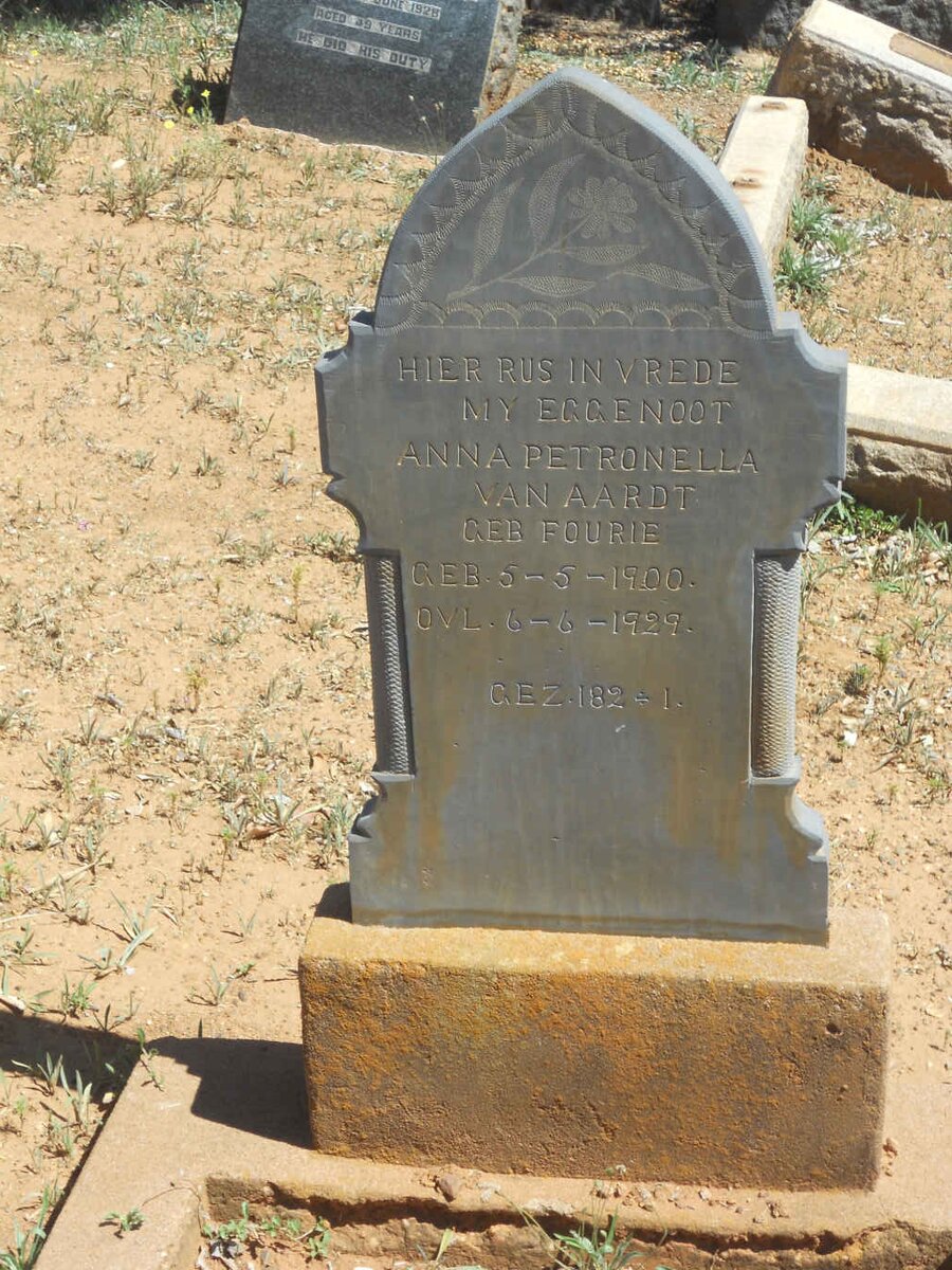 AARDT Anna Petronella, van nee FOURIE 1900-1929
