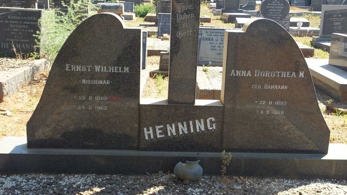HENNING Ernest Wilhelm 1889-1962 &amp; Anna Dorothea M. DAMMANN 1890-1968