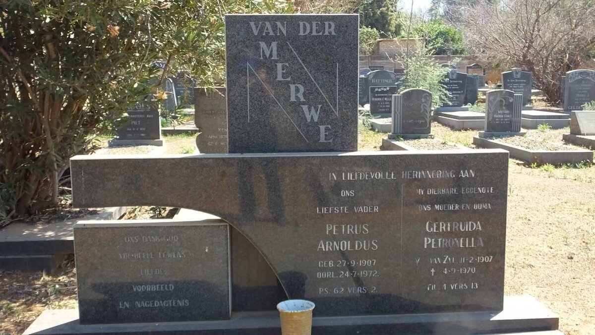 MERWE Petrus Arnoldus, van der 1907-1972 &amp; Gertruida Petronella VAN ZYL 1907-1970
