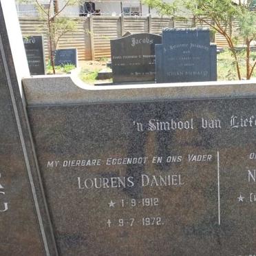 STAPELBERG Lourens Daniel 1912-1972 &amp; Neeltje Maria v.d. MERWE 1918-