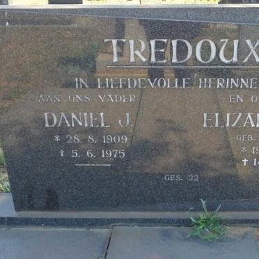 TREDOUX Daniel J. 1909-1975 &amp; Elizabeth W.C. BOOYENS 1916-2003