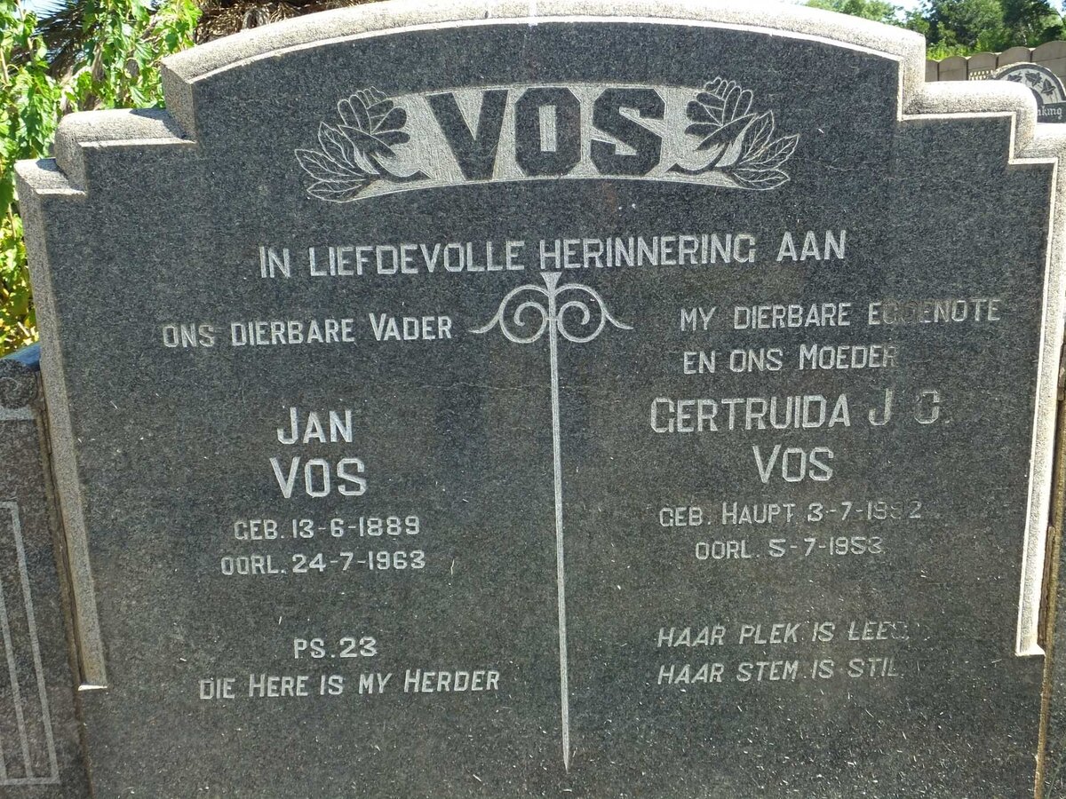 VOS Jan 1889-1963 &amp; Gertruida J.C. HAUPT 1892-1953