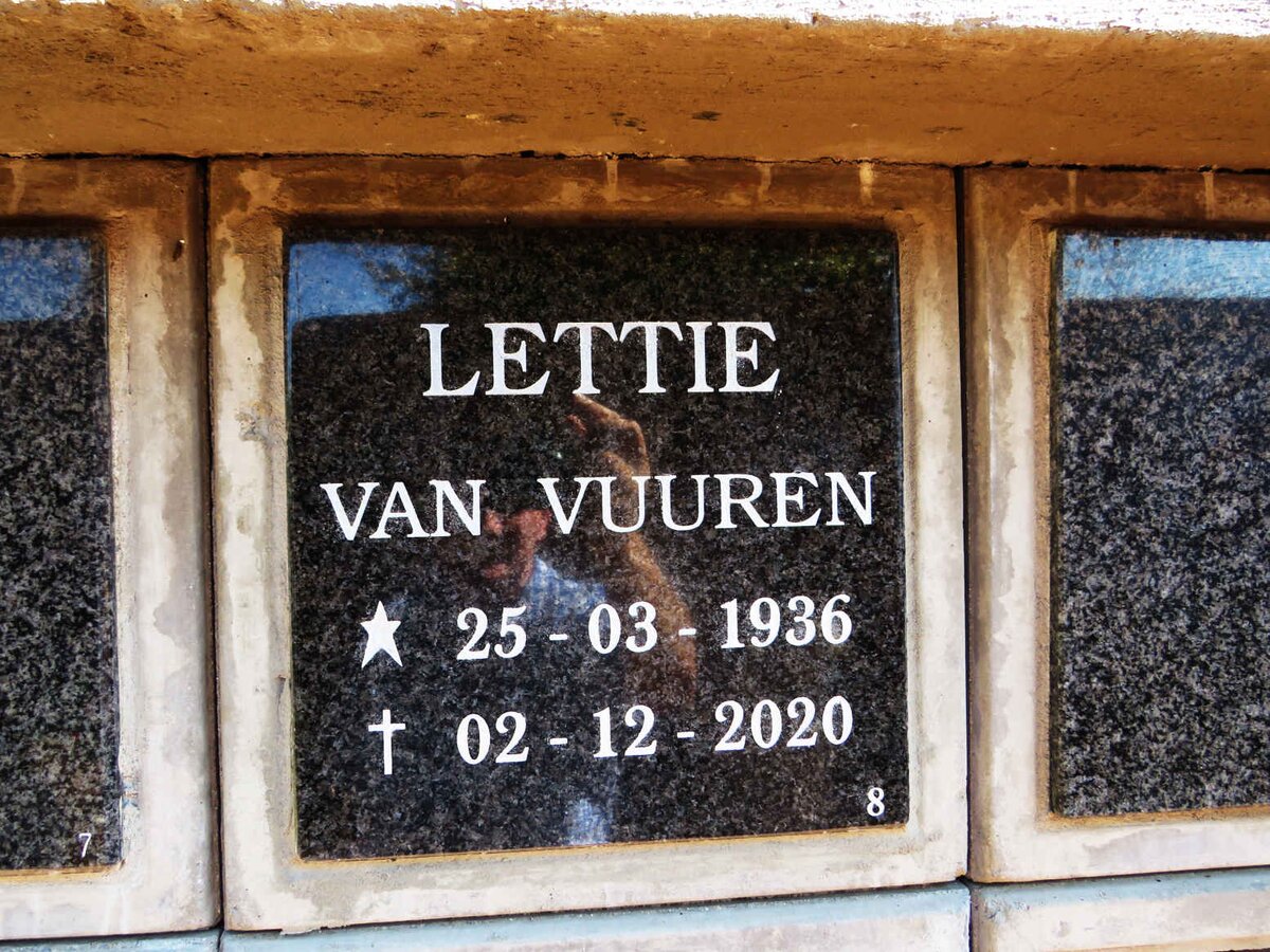 VUUREN Lettie, van 1936-2020