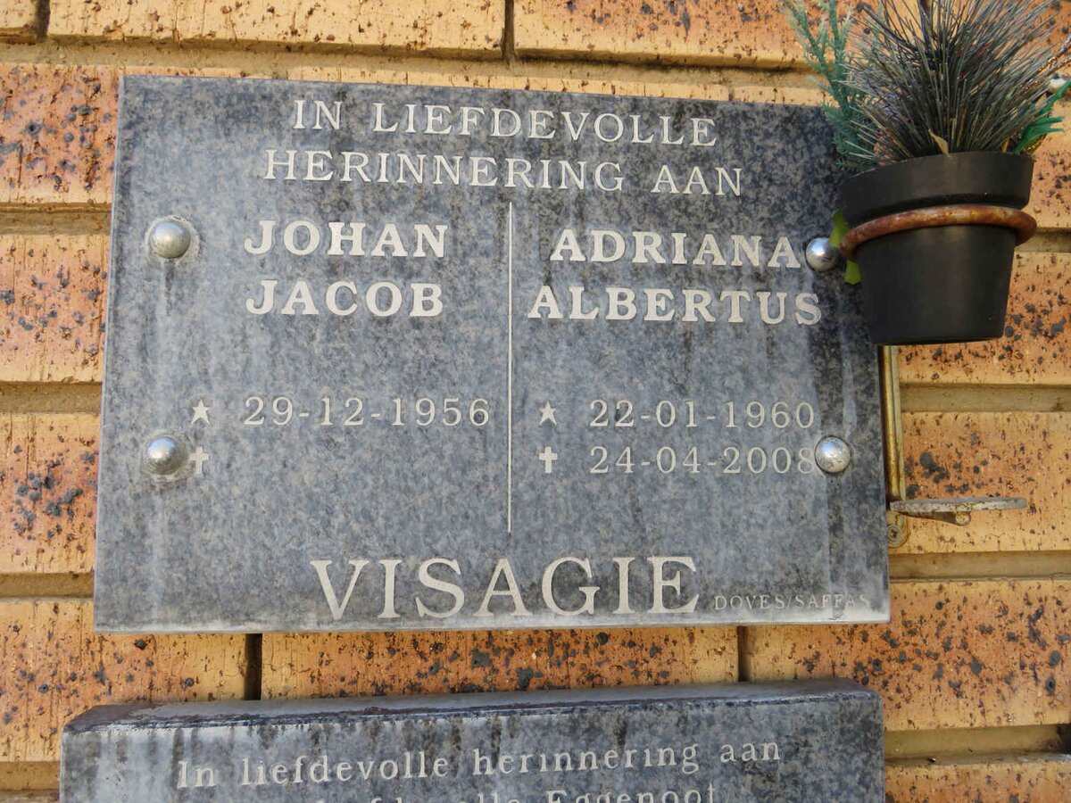 VISAGIE Johan Jacob 1956-  & Adriana Albertus 1960-2008