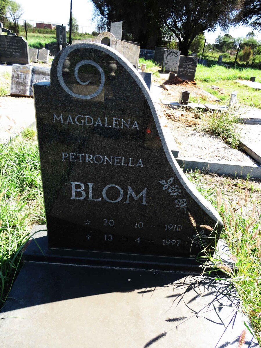BLOM Magdalena Petronella 1910-1997