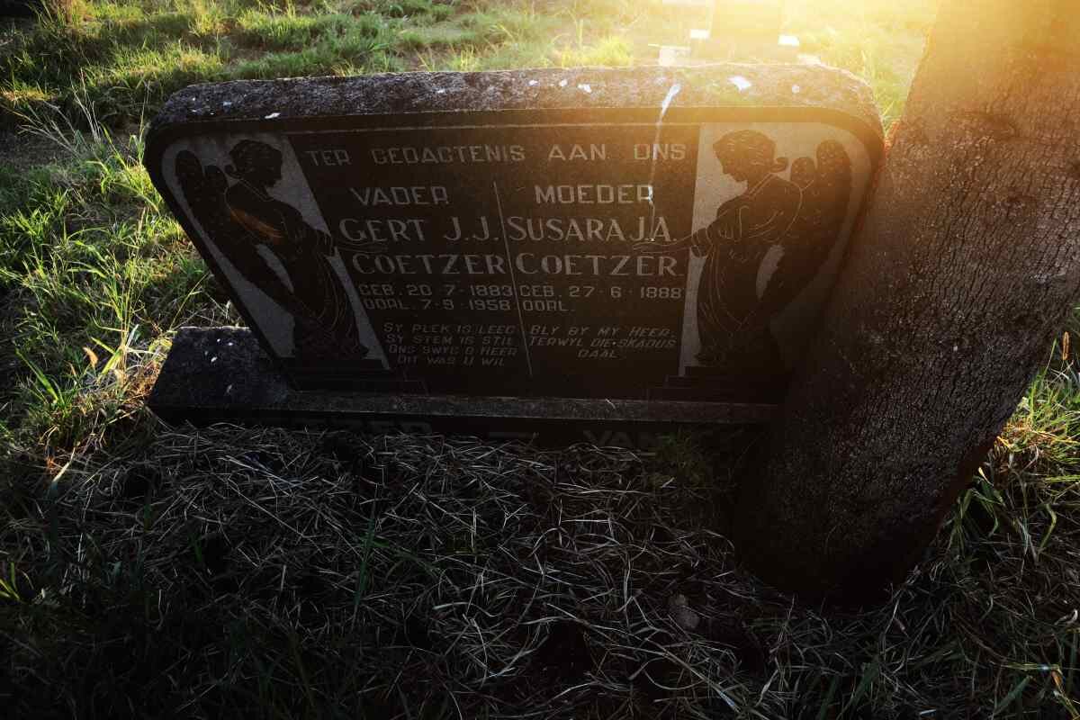 COETZER Gert J.J. 1883-1958 & Susara J.A. 1888- 