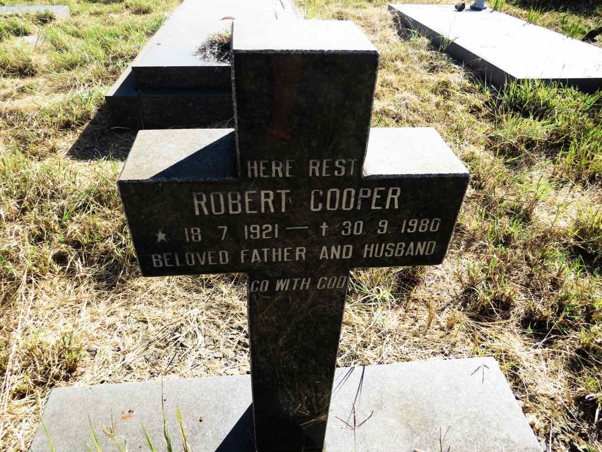 COOPER Robert 1921-1980