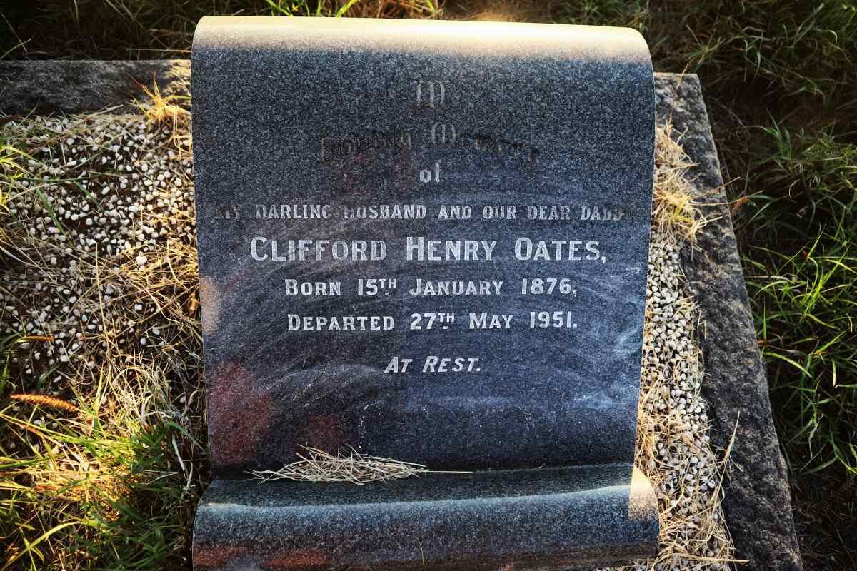 OATES Clifford Henry 1876-1951 & Naomi Marion ADAMS 1886-1966_1