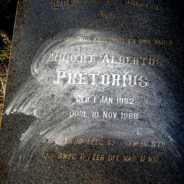 PRETORIUS Robert Albertus 1932-1968 & L.M.C.S. voorheen DU PLESSIS nee COMBRINCK 1937-2002_2