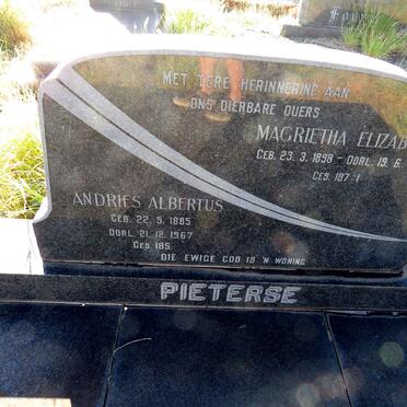 PIETERSE Andries Albertus 1885-1967 & Magrietha Elizabeth 1898-1974