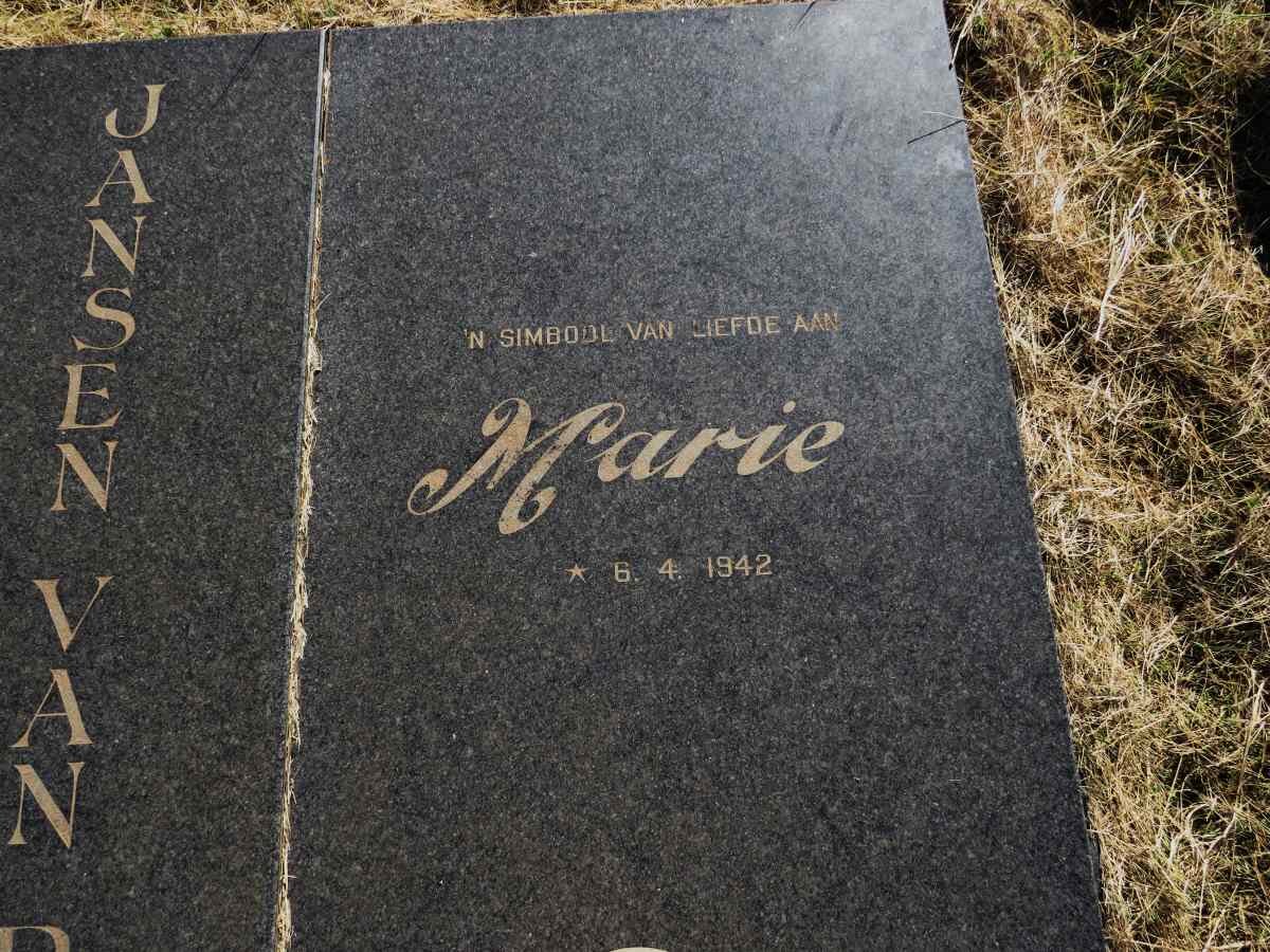 RENSBURG Martiens, Jansen van 1936-1987 & Marie 1942- _3