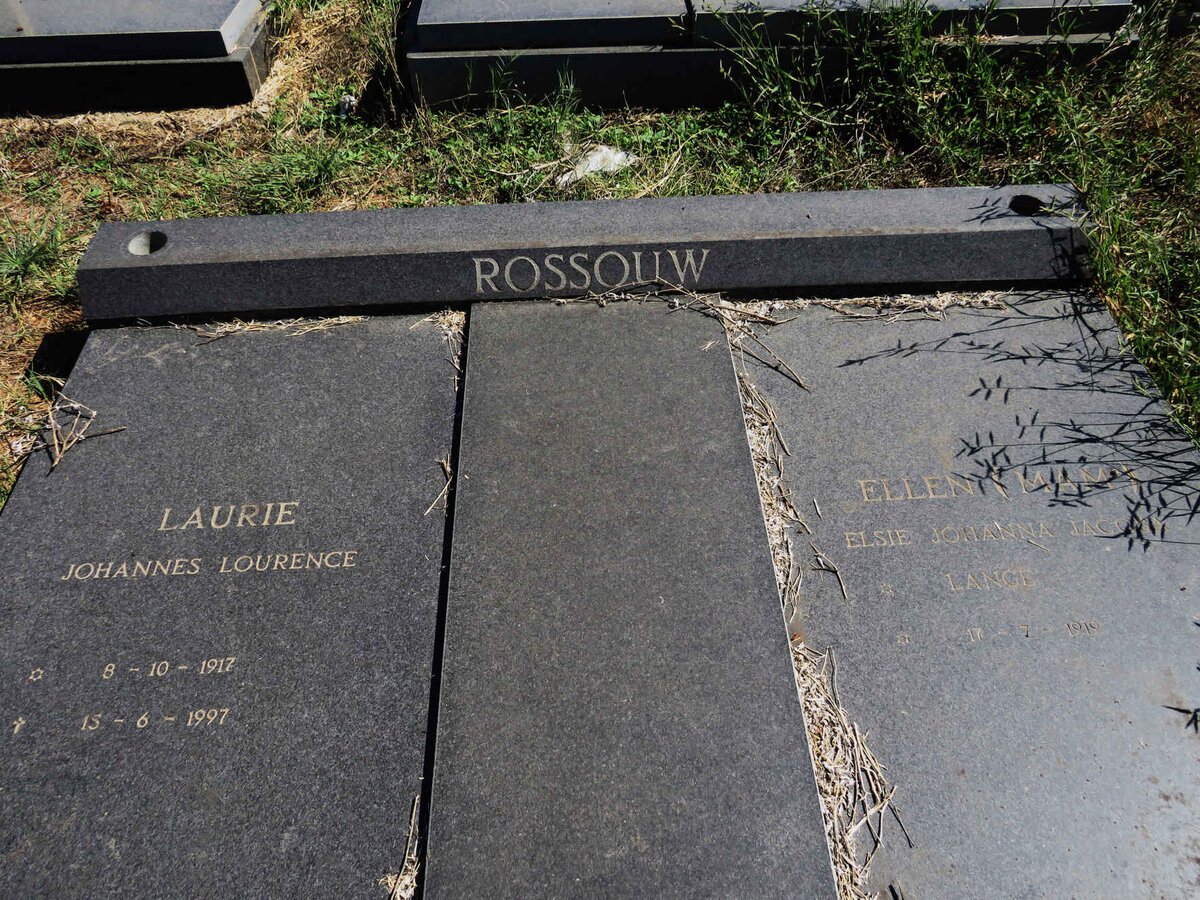 ROSSOUW Johannes Lourence 1917-1997 & Elsie Johanna Jacoba LANGE 1919-2005 _1