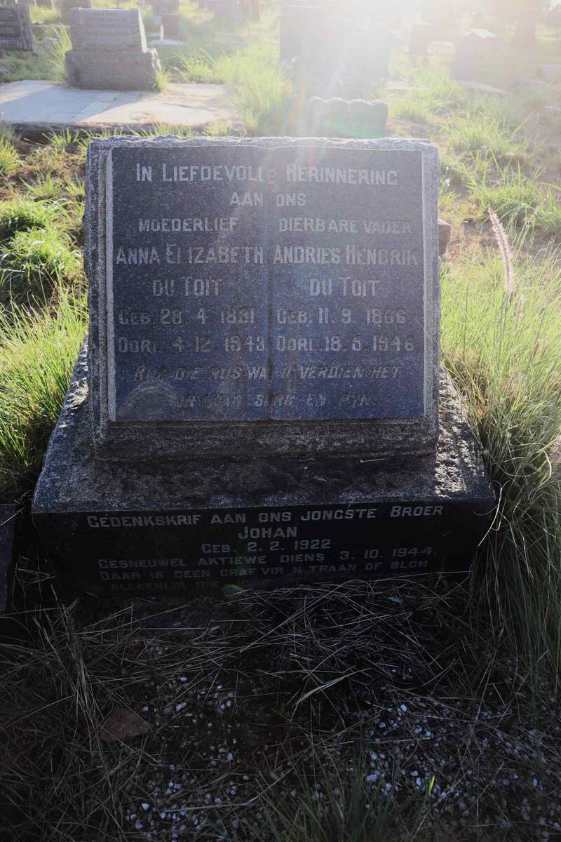 TOIT Andries Hendrik, du 1866-1946 & Anna Elizabeth 1881-1943 :: DU TOIT Johan 1922-1944_1