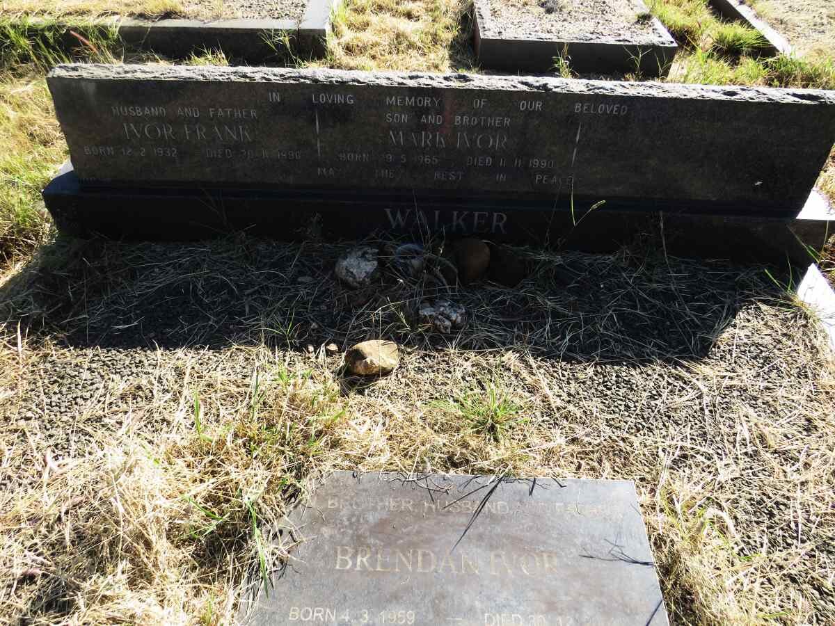 WALKER Ivor Frank 1932-1990 :: WALKER Mark Ivor 1965-1990 :: WALKER Brendan Ivor 1959-2006_1
