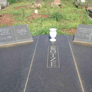 KOTZE Abraham Petrus Louw 1908-1998 &amp; Gertruida Jacomina YSSEL 1911-1994