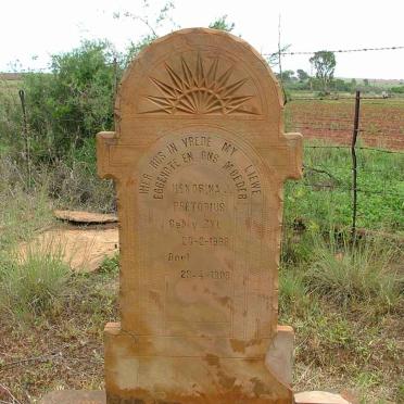 PRETORIUS Hendrina J. nee V. ZYL 18?8-19?5