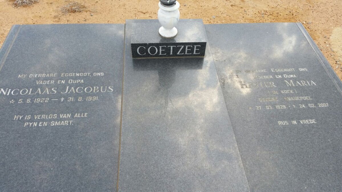 COETZEE Nicolaas Jacobus 1922-1991 &amp; Hester Maria voorheen DE KOCK nee SWANEPOEL 1929-2007