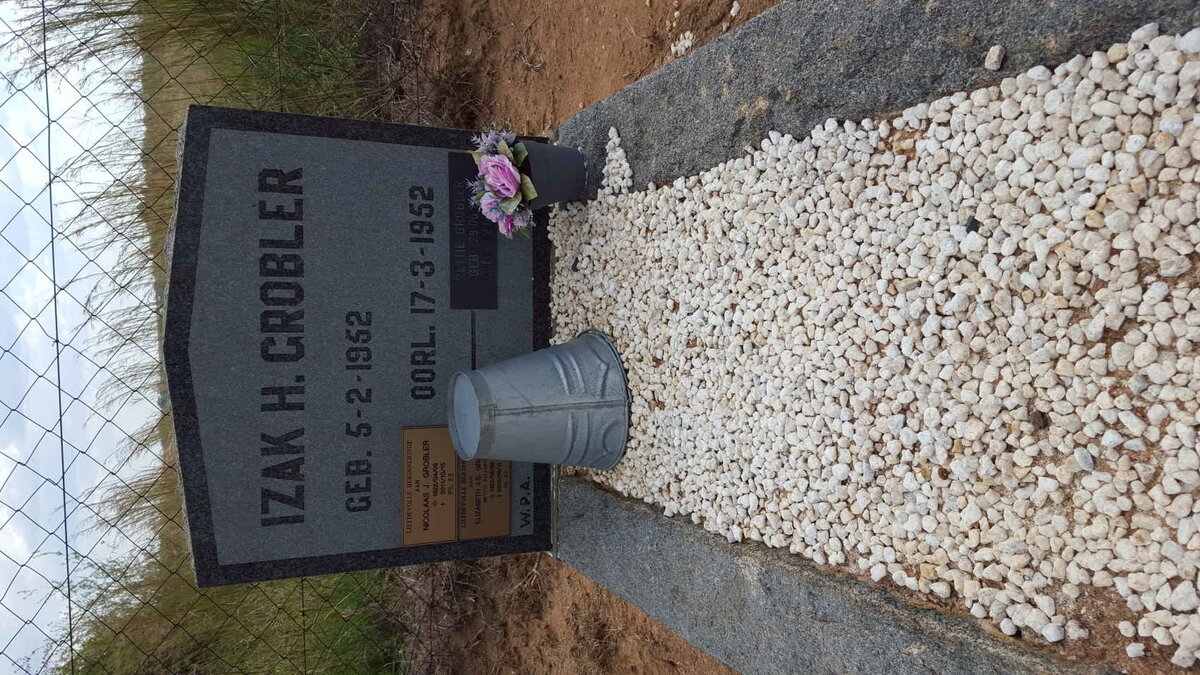 GROBLER Nicolaas J. 1922-2011 &amp; Elizabeth J.S RYKAART 1922-2005 :: GROBLER Bettie :: GROBLER Izak H. 1952-1952