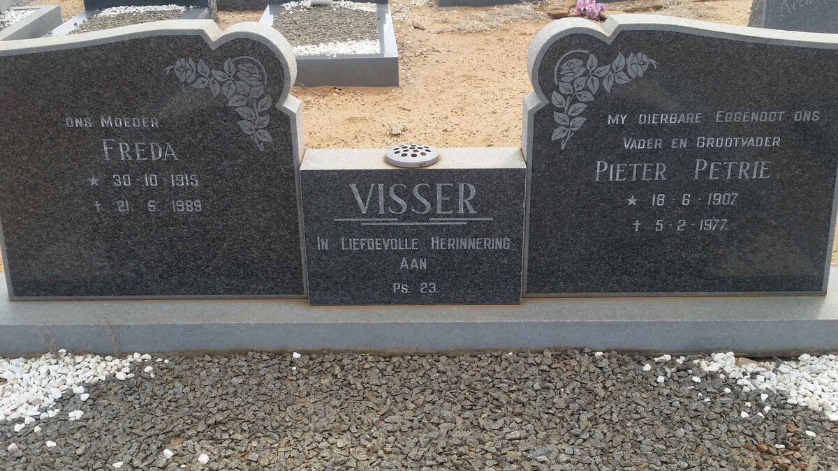 VISSER Pieter Petrie 1907-1977 &amp; Freda 1915-1989