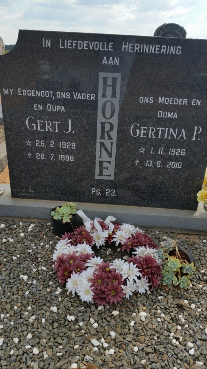 HORNE Gert J. 1929-1988 &amp; Gertina P. 1926-2010