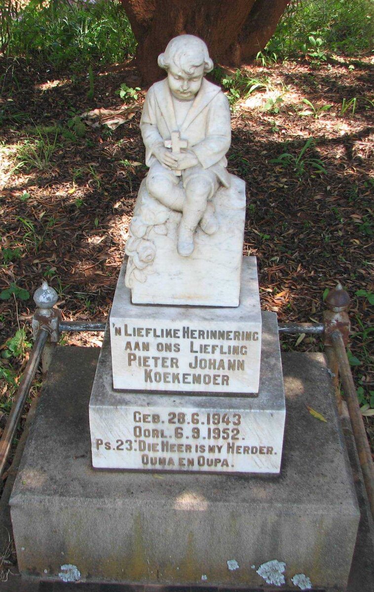 KOEKEMOER Pieter Johann 1943-1952