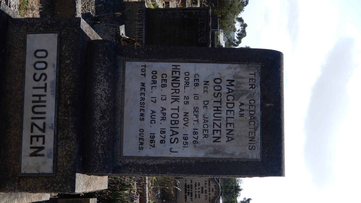 OOSTHUIZEN Hendrik Tobias J. 1876-1967 &amp; Magdelena De JAGER 1876-1951