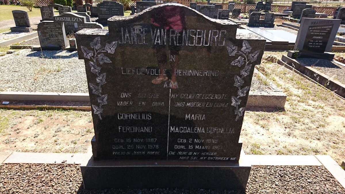 RENSBURG Cornelius Ferdinand, Janse van 1887-1978 &amp; Maria Magdalena Cornelia 1889-1957
