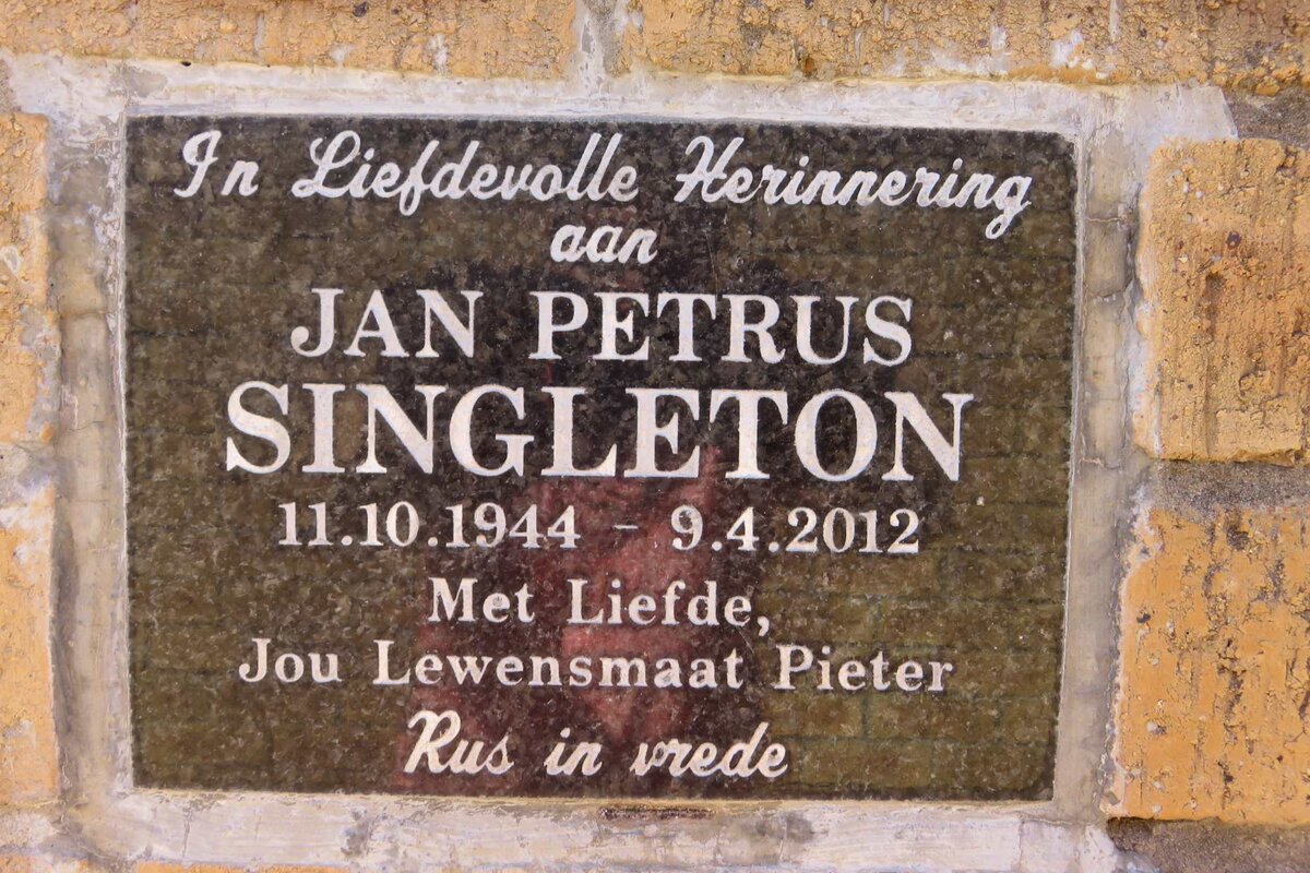 SINGLETON Jan Petrus 1944-2012